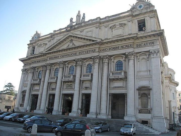 Basílica de la Incoronata Madre del Buen Consejo , Nápoles Podcast - Loquis