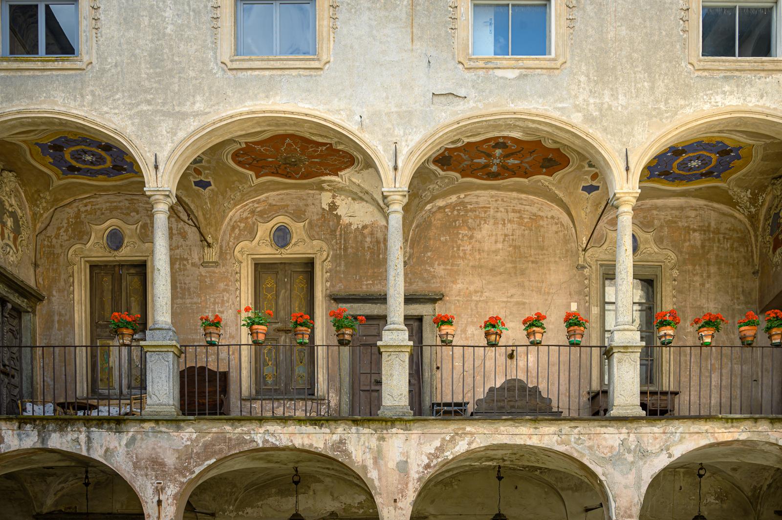 The historic centre's buildings: Palazzo Merizzi and Palazzo Lambertenghi, Tirano Podcast - Loquis