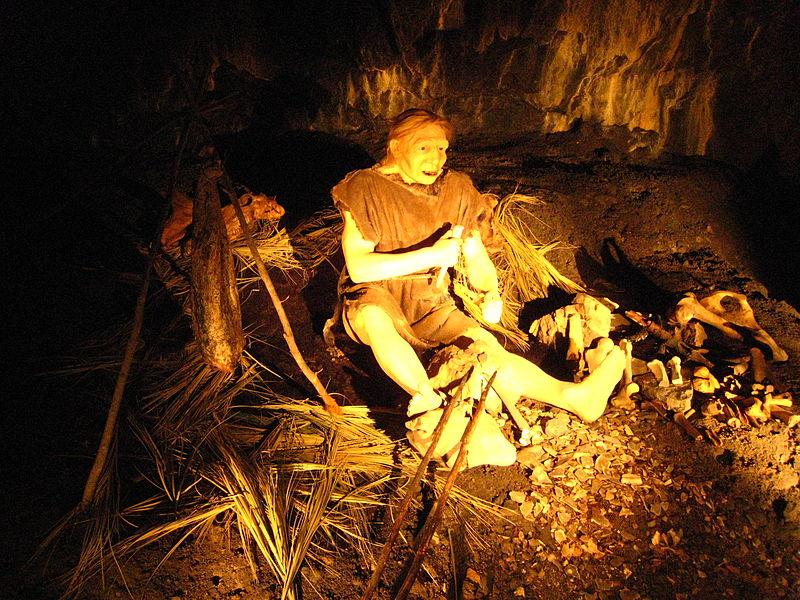 черный грот. пещера оптимистическая тернопольская область. находка чб фото. пещера мешоко. глухая пещера.