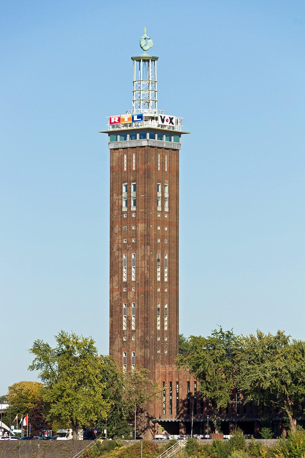 Башня выставочная. Башня в Кельне. Телебашня в Кельне. Мессетурм. Выставочная башня.